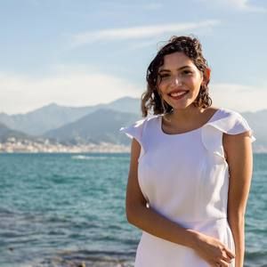 Meet your Posher, Valeria